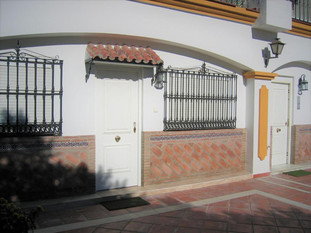 Apartamentos La Libertad Estepona Exteriér fotografie